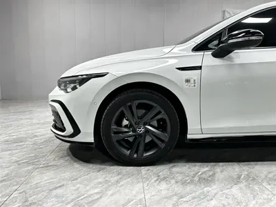 Volkswagen Golf 2022, 12000 км, за 147800 CNY - фото 8
