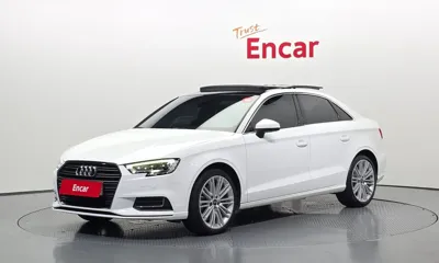 Audi A3 · 2018 год