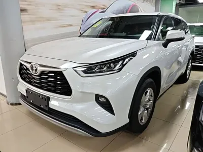 Toyota Highlander · 2026 год