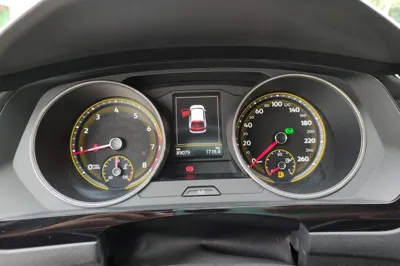 Volkswagen Tiguan L 2019, 89000 км, за 81094.42 CNY - фото 11