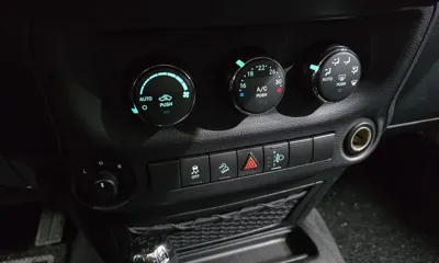 Jeep Wrangler 2016, 59951 км, за 26500000 KRW - фото 15