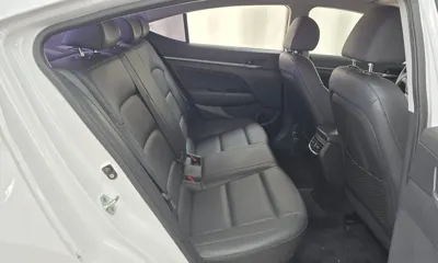 Hyundai Avante 2017, 164640 км, за 6900000 KRW - фото 11