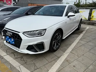 Audi A4L · 2020 год