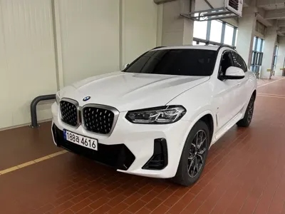 BMW X4 · 2023 год