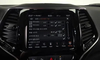 Jeep Cherokee 2020, 67400 км, за 16190000 KRW - фото 33