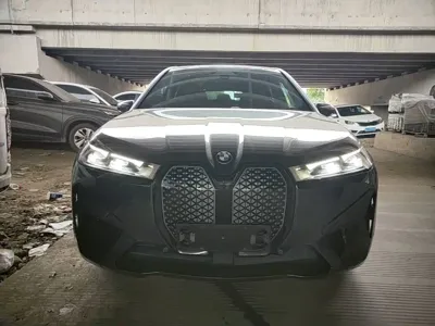 BMW iX 2023, 88200 км, за 210900 CNY