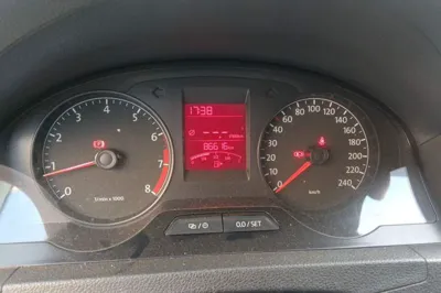 Volkswagen Santana 2015, 86600 км, за 23358.57 CNY - фото 12