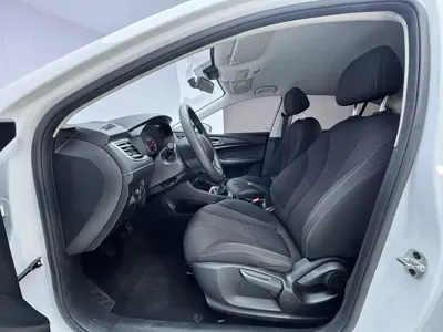 Roewe i5 2020, 22000 км, за 23000 CNY - фото 8