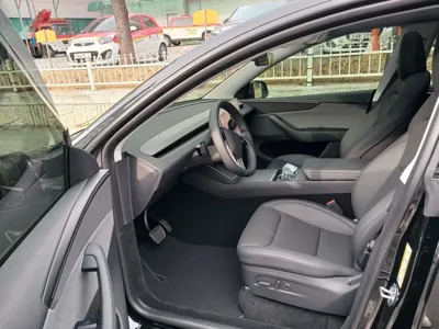 Tesla Model Y 2025, 765 км, за 14880000 KRW - фото 9
