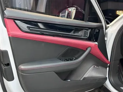Porsche Panamera 2025, 22000 км, за 221770000 KRW - фото 9