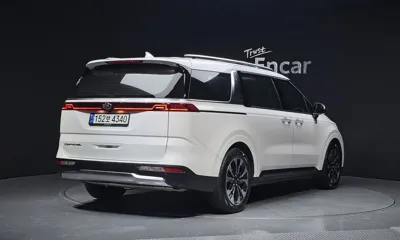 Kia Canival 2021, 40101 км, за 31600000 KRW