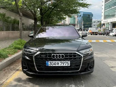 Audi A8 2023, 9760 км, за 91000000 KRW - фото 2