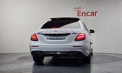 Mercedes-Benz E-Class 2019, 67964 км, за 30500000 KRW