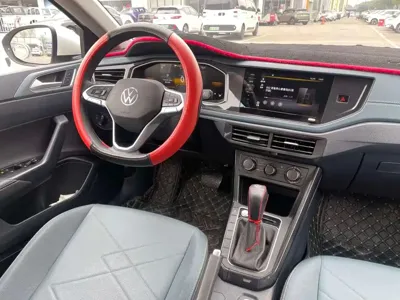 Volkswagen Lavida 2023, 55000 км, за 45800 CNY