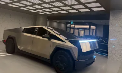 Tesla Cybertruck · 2026 год