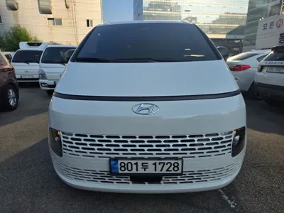 Hyundai Staria 2023, 120000 км, за 16990000 KRW - фото 1