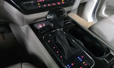 Kia Canival 2016, 166472 км, за 9950000 KRW - фото 9