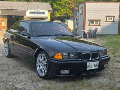 BMW 3-Series 1993, 189000 км, за 23000000 KRW