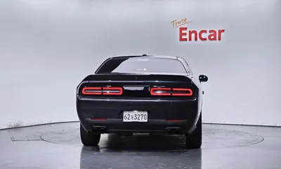 Dodge Challenger 2018, 73021 км, за 51900000 KRW