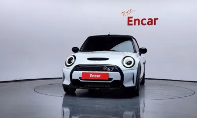 MINI Cooper Convertible 2023, 16825 км, за 20000000 KRW