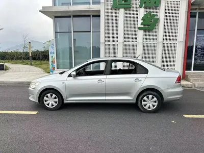 Volkswagen Santana 2014, 126000 км, за 19800 CNY - фото 9