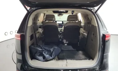 Kia Canival 2023, 77024 км, за 37200000 KRW - фото 20