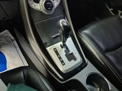 Hyundai Avante 2012, 64000 км, за 5600000 KRW - фото 8