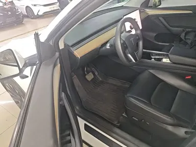 Tesla Model Y 2023, 89800 км, за 159600 CNY - фото 16
