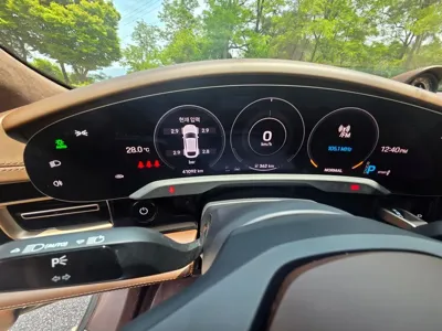 Porsche Taycan 2023, 41000 км, за 139000000 KRW - фото 8