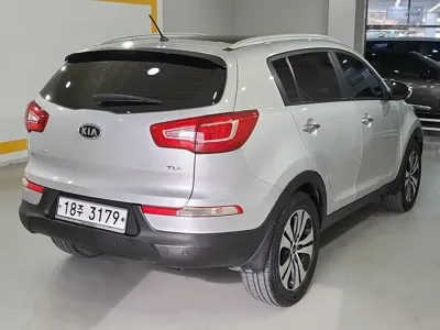 Kia Sportage 2012, 107088 км, за 6700000 KRW
