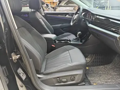 Volkswagen Passat 2024, 22000 км, за 122800 CNY - фото 14