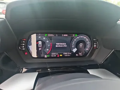 Audi A3 2026, 6400 км, за 137300 CNY - фото 8