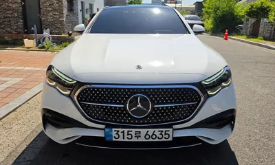 Mercedes-Benz E-Class · 2024 год