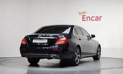 Mercedes-Benz E-Class 2020, 71900 км, за 22800000 KRW - фото 2