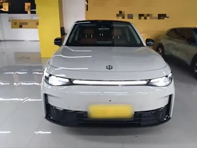 Leapmotor Leapmotor C10 2025, 7600 км, за 114100 CNY