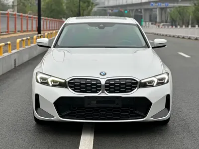 BMW 3 Series 2023, 20000 км, за 164800 CNY