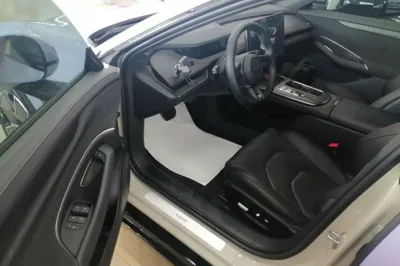 Xiaomi Auto SU7 2024, 17100 км, за 190914.17 CNY - фото 19