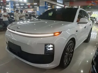 Li Auto Li L6 · 2026 год