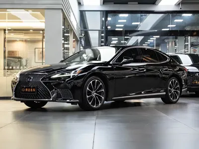 Lexus LS · 2022 год