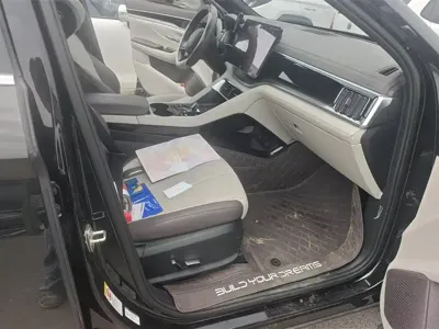 BYD PLUS New Energy 2025, 26400 км, за 109800 CNY - фото 8