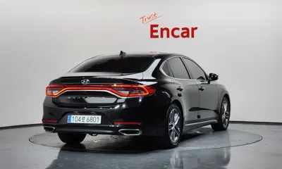 Hyundai Grandeur 2019, 122003 км, за 15600000 KRW