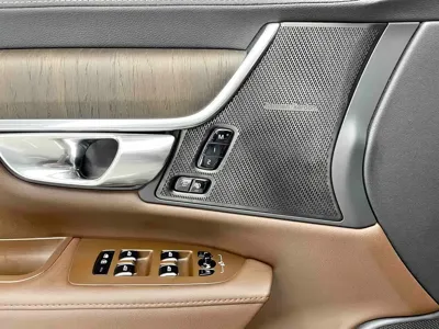 Volvo S90 2022, 40000 км, за 159800 CNY - фото 8