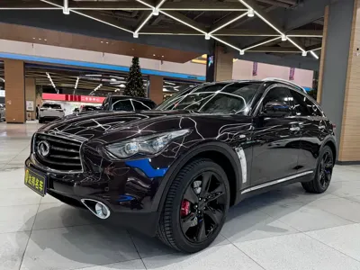 Infiniti QX70 · 2015 год