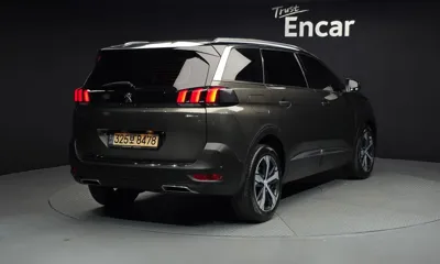 Peugeot 5008 2021, 160948 км, за 13500000 KRW