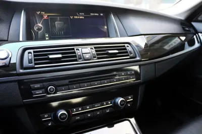 BMW 5-Series 2014, 81800 км, за 11990000 KRW - фото 9