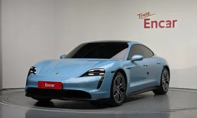 Porsche Taycan · 2021 год