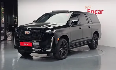 Cadillac Escalade · 2023 год