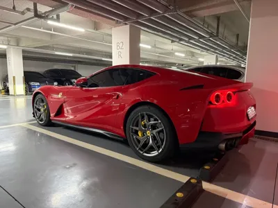 Ferrari 812 2018, 22500 км, за 350000000 KRW