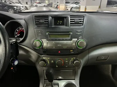 Toyota Highlander 2008, 221461 км, за 8900000 KRW - фото 14