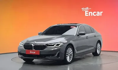 BMW 5-Series · 2021 год